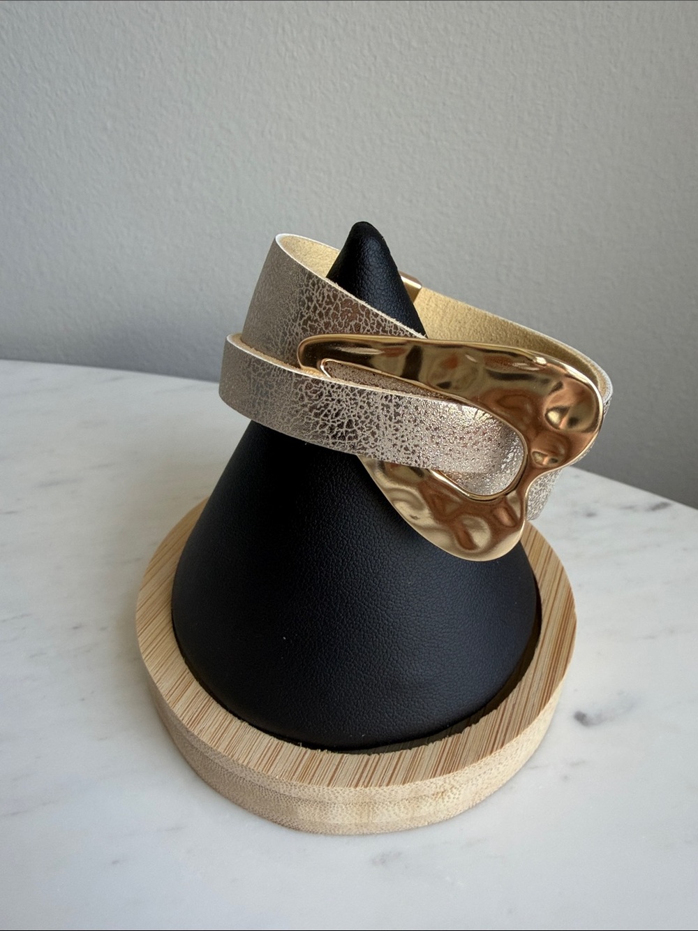 Metallic Wrap Bracelet with Sculpted Heart Gold Buckle